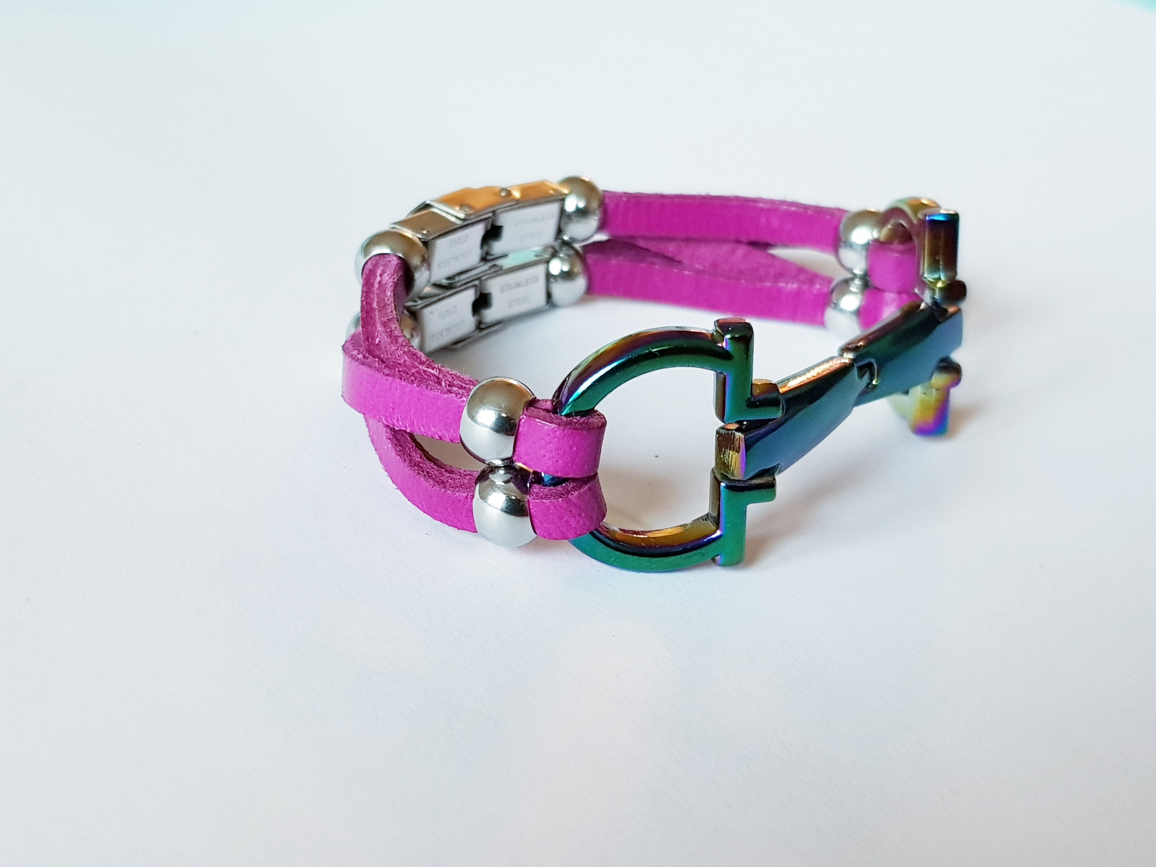 Stunning double fusha leather bracelet